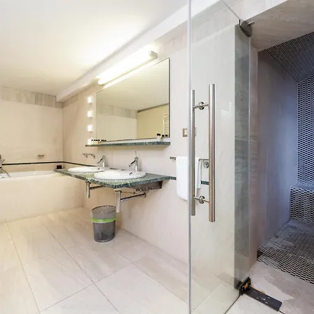 Imperial Apartment Split